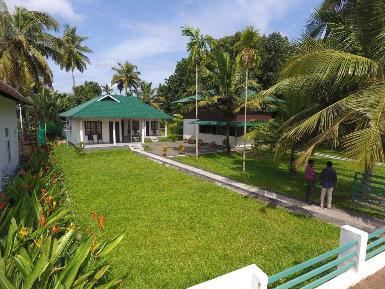 Pamba Inn Alappuzha Exterior foto